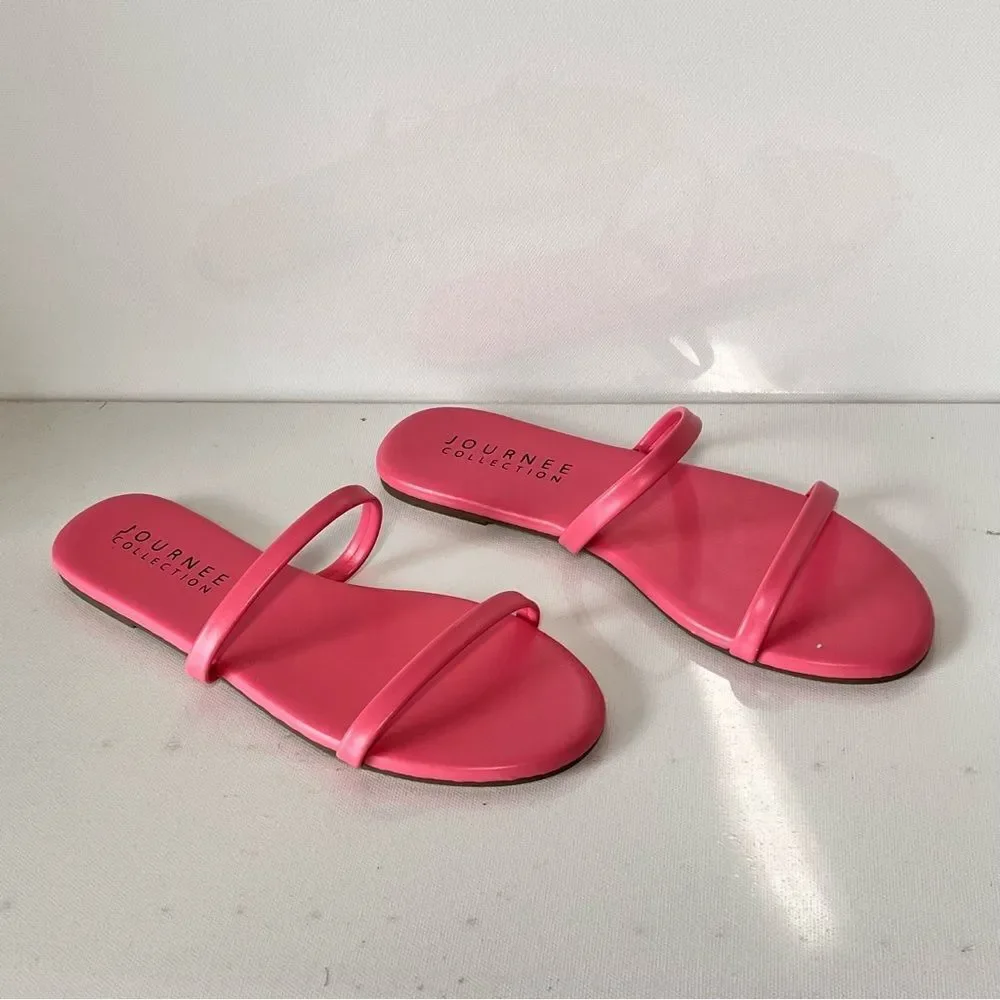 Journee Adyrae Flat Slide Sandal